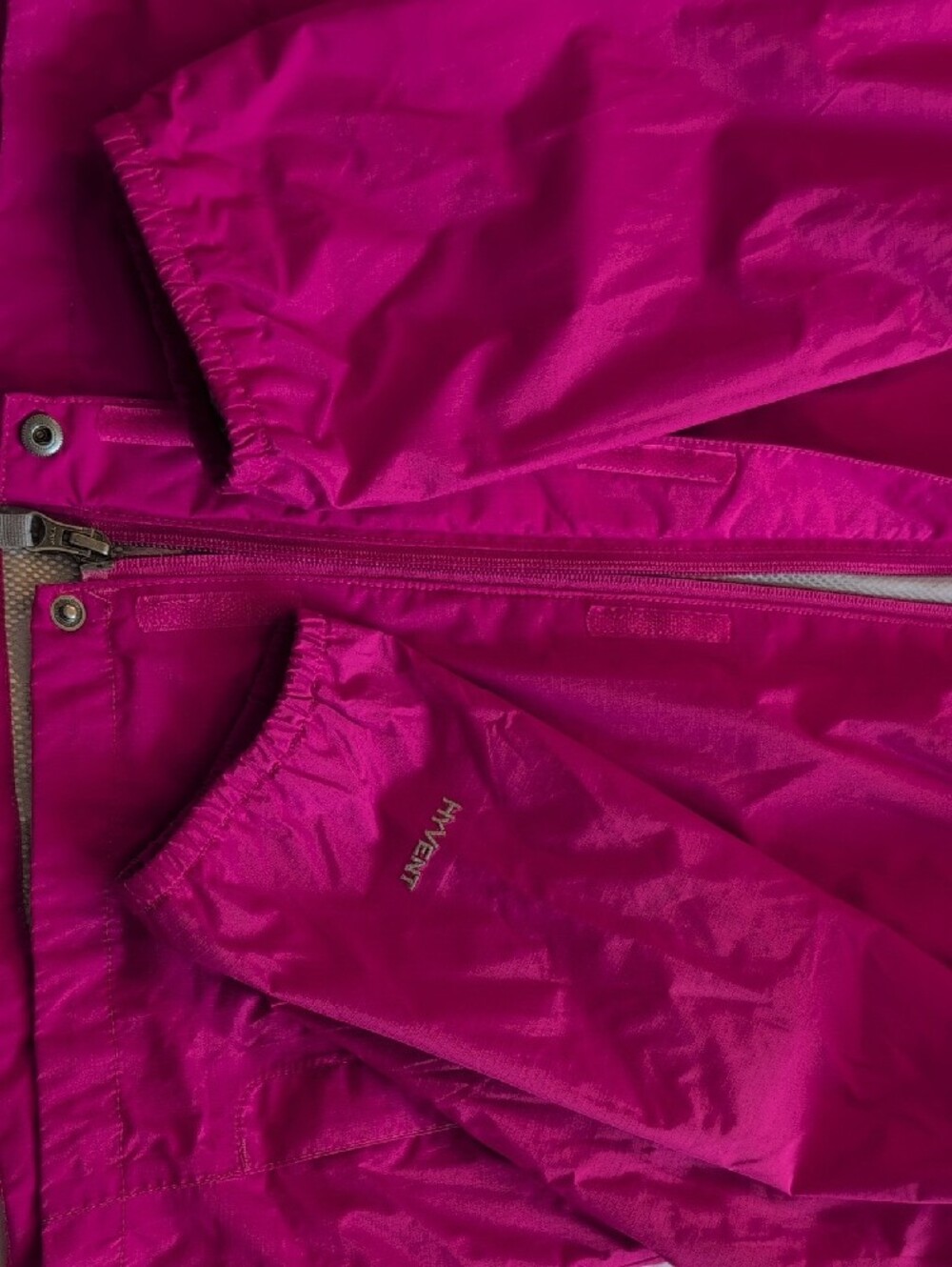 The North Face Girl's Hooded Rain Jacket - Picture 10 of 14